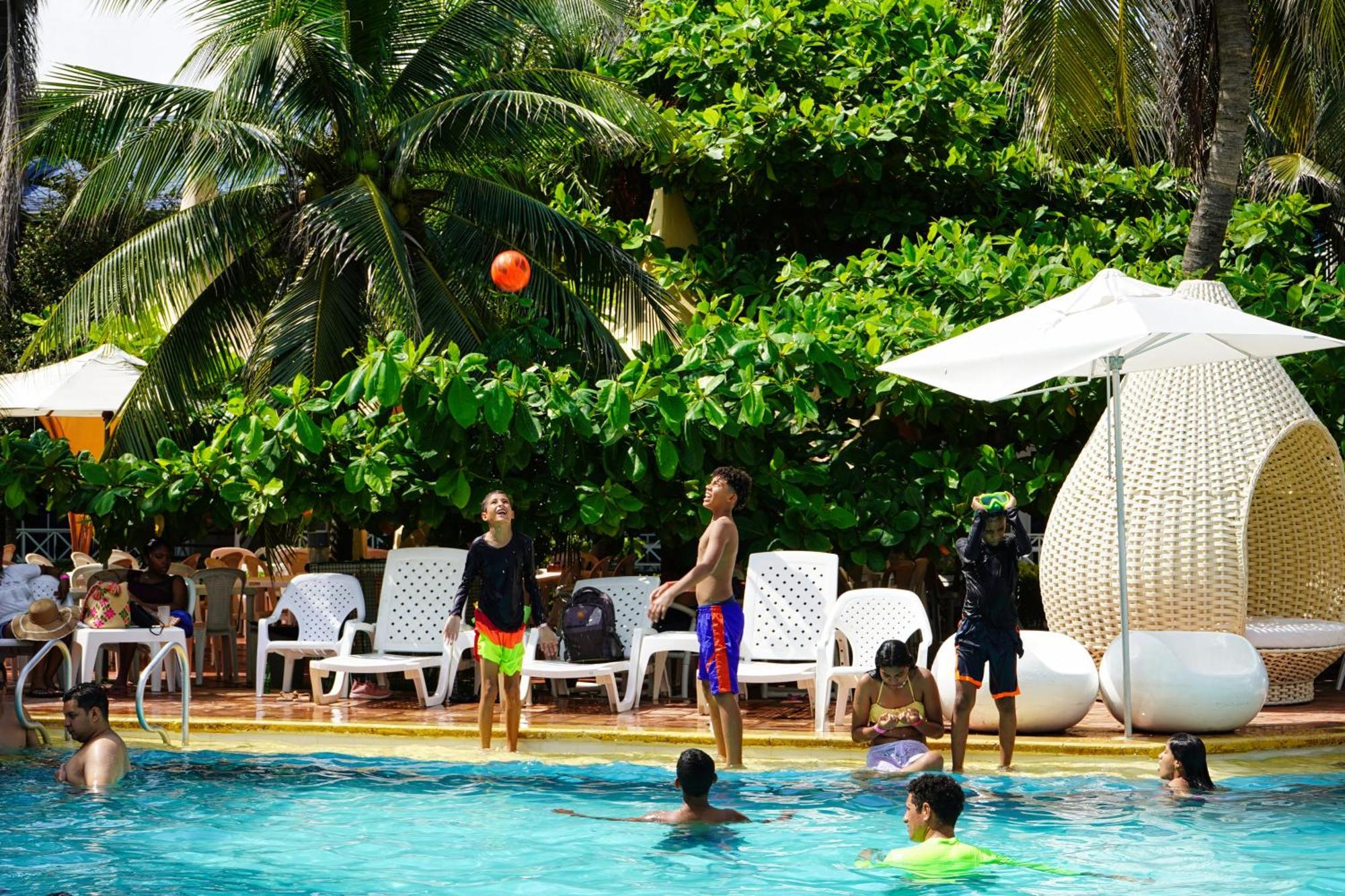 Hotel Tropical Inn Playa de Punta Arena Exteriör bild